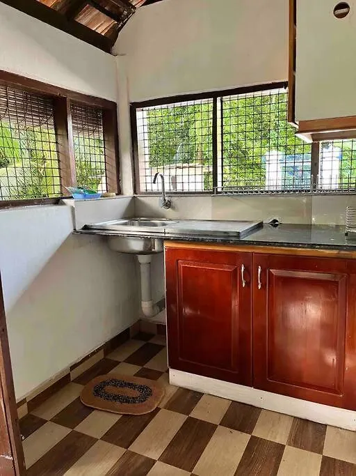 Puthukkeril Heritage Home Talavadi  India